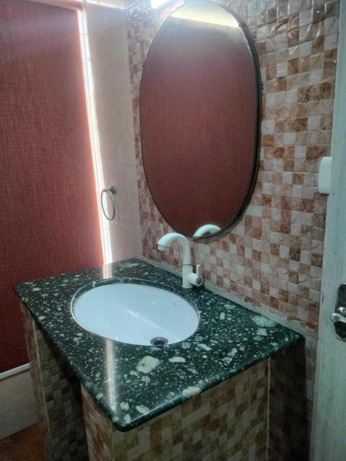 Spot On Sri Krish Hotel Vellore Extérieur photo