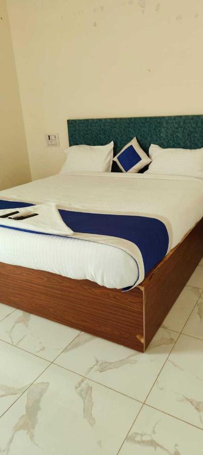 Spot On Sri Krish Hotel Vellore Extérieur photo